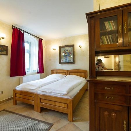 U Zvonu Apartments Český Krumlov Esterno foto