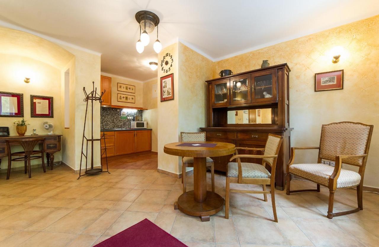 U Zvonu Apartments Český Krumlov Esterno foto