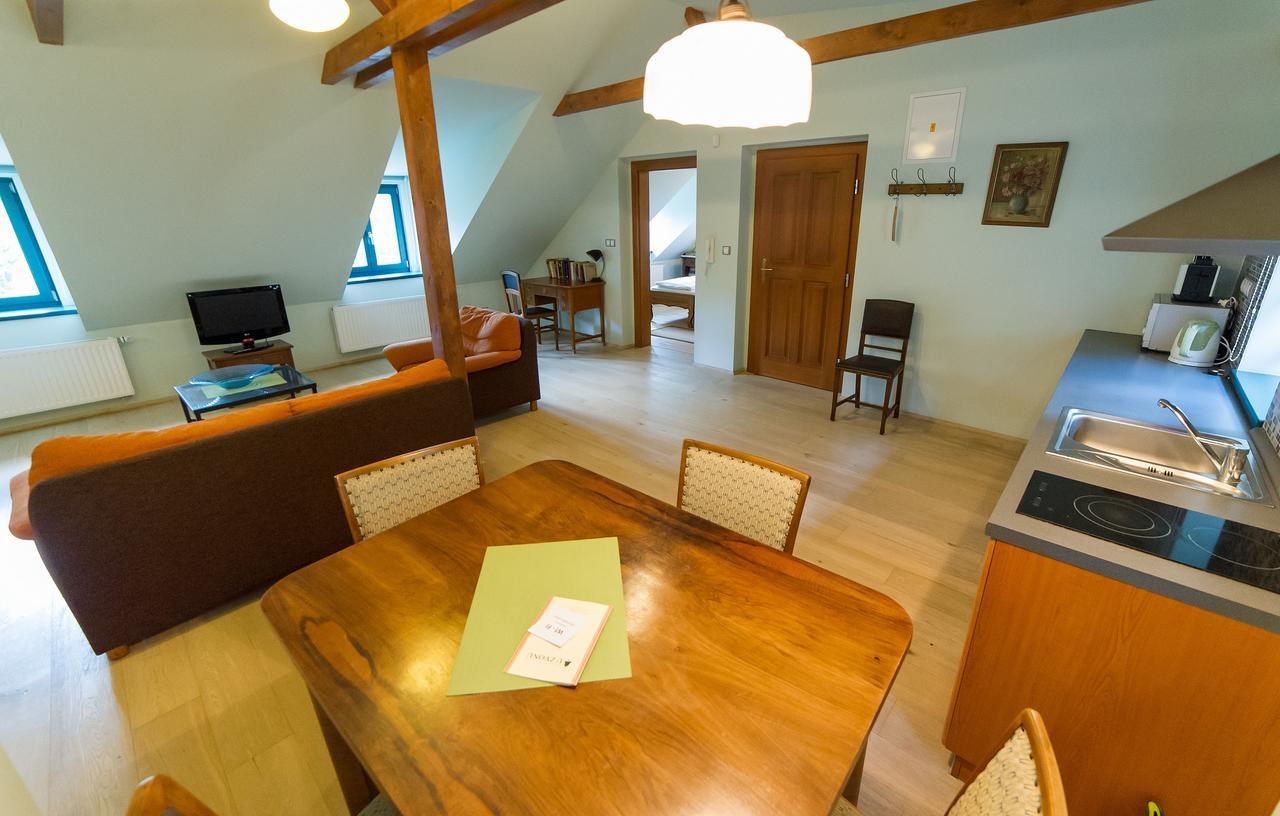 U Zvonu Apartments Český Krumlov Esterno foto