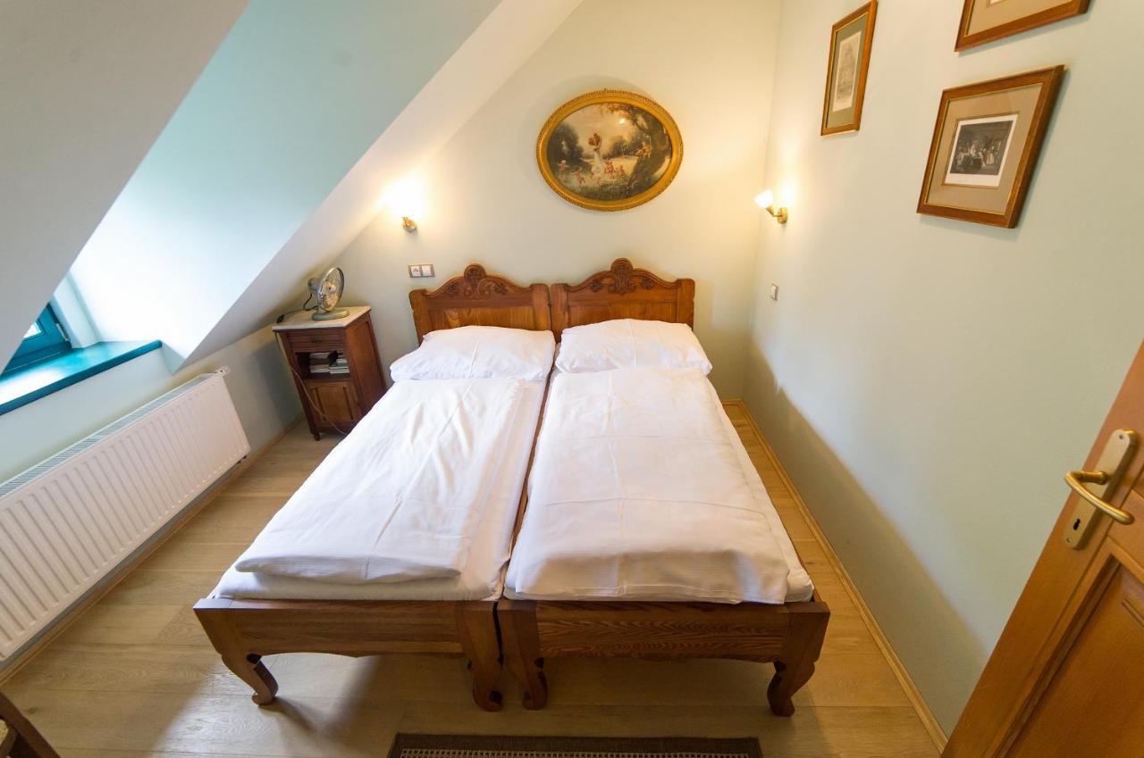 U Zvonu Apartments Český Krumlov Esterno foto