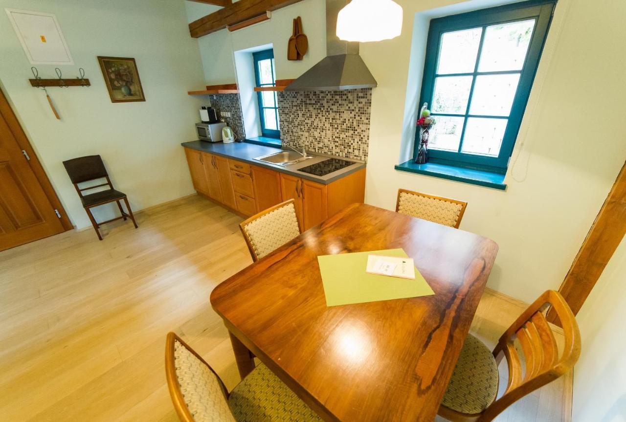 U Zvonu Apartments Český Krumlov Esterno foto