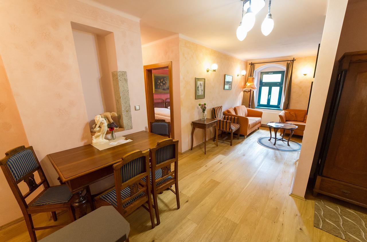 U Zvonu Apartments Český Krumlov Esterno foto