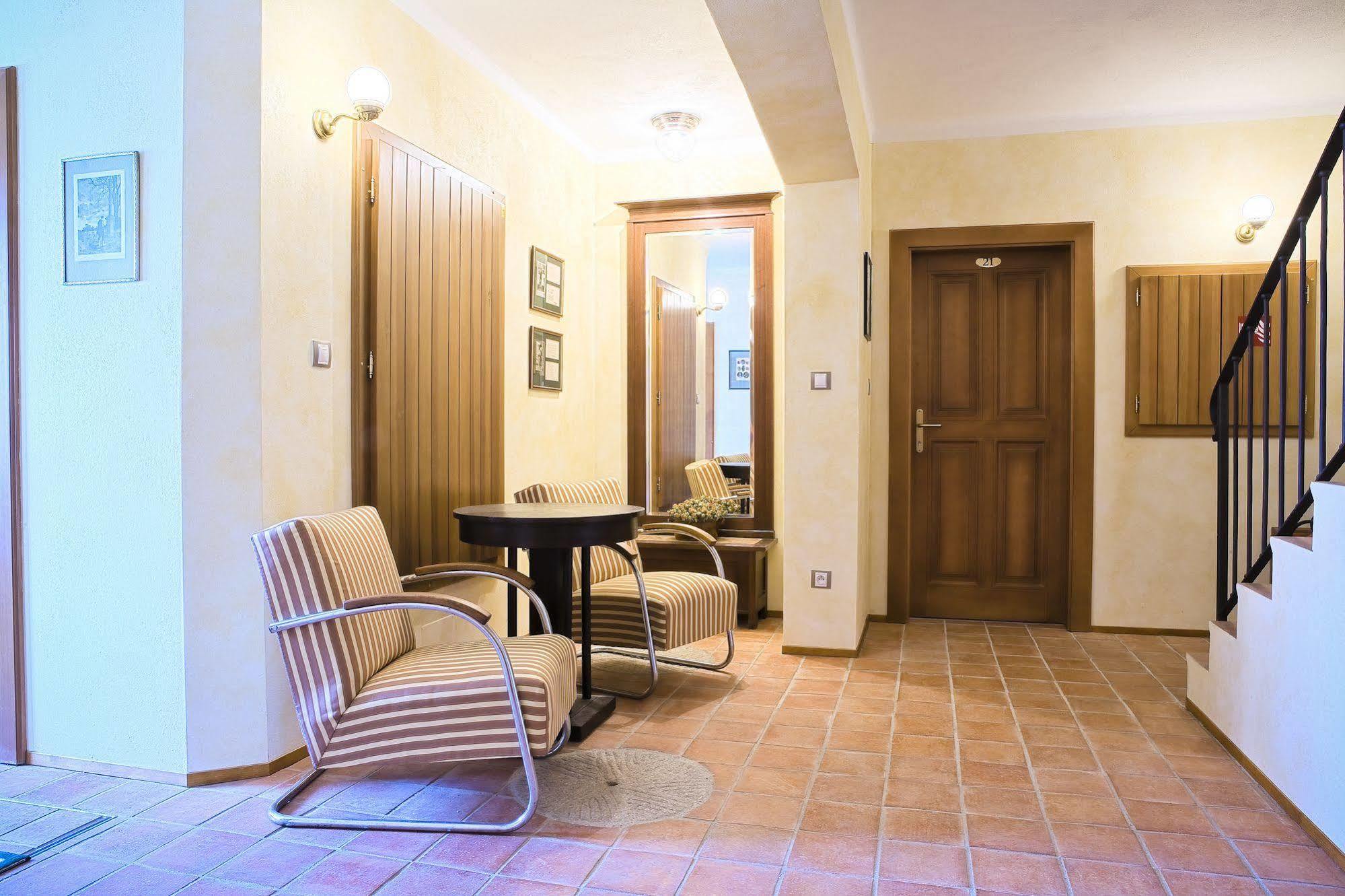 U Zvonu Apartments Český Krumlov Esterno foto