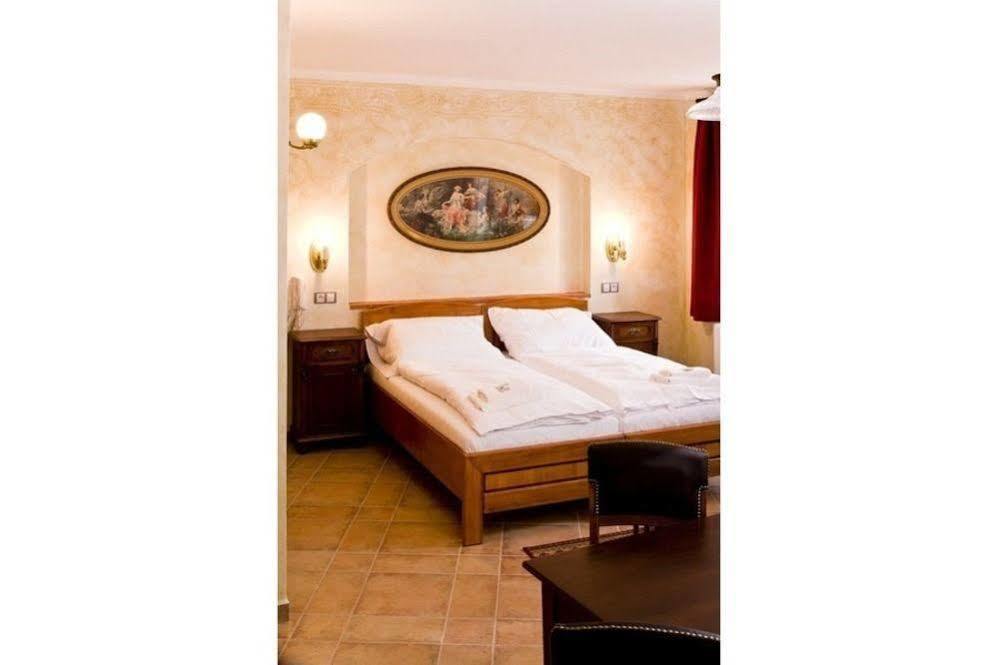 U Zvonu Apartments Český Krumlov Esterno foto